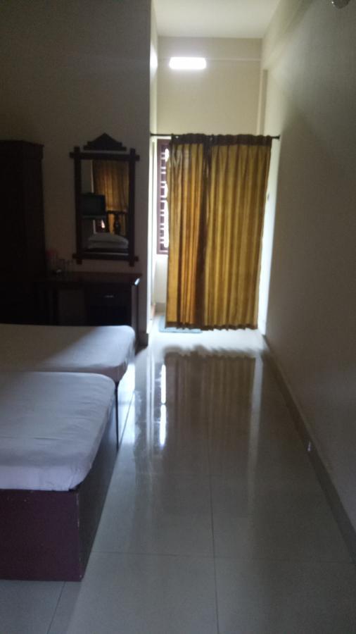 Hotel Nuhman Kondotty Exterior foto